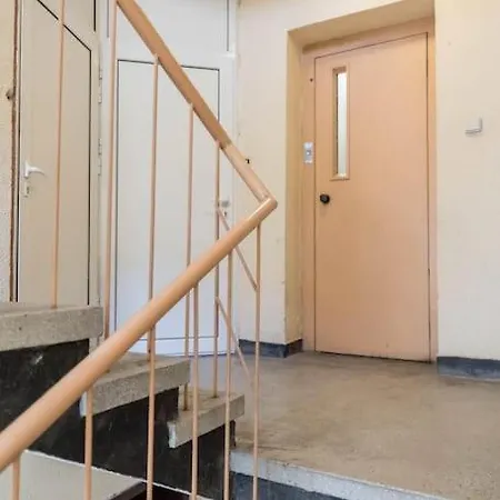 Apartment Homey Near Grand Mall *